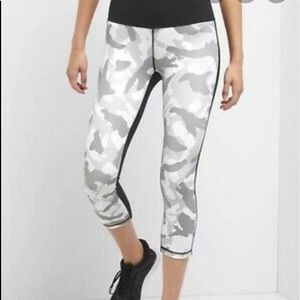 Gap Fit Camo Leggings